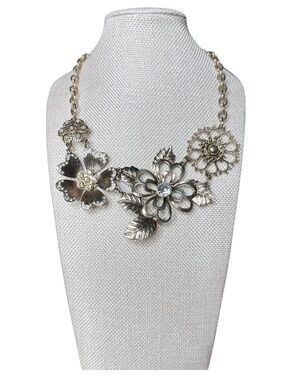 Floral Statement Necklace - Gold-Tone Flower Pendant